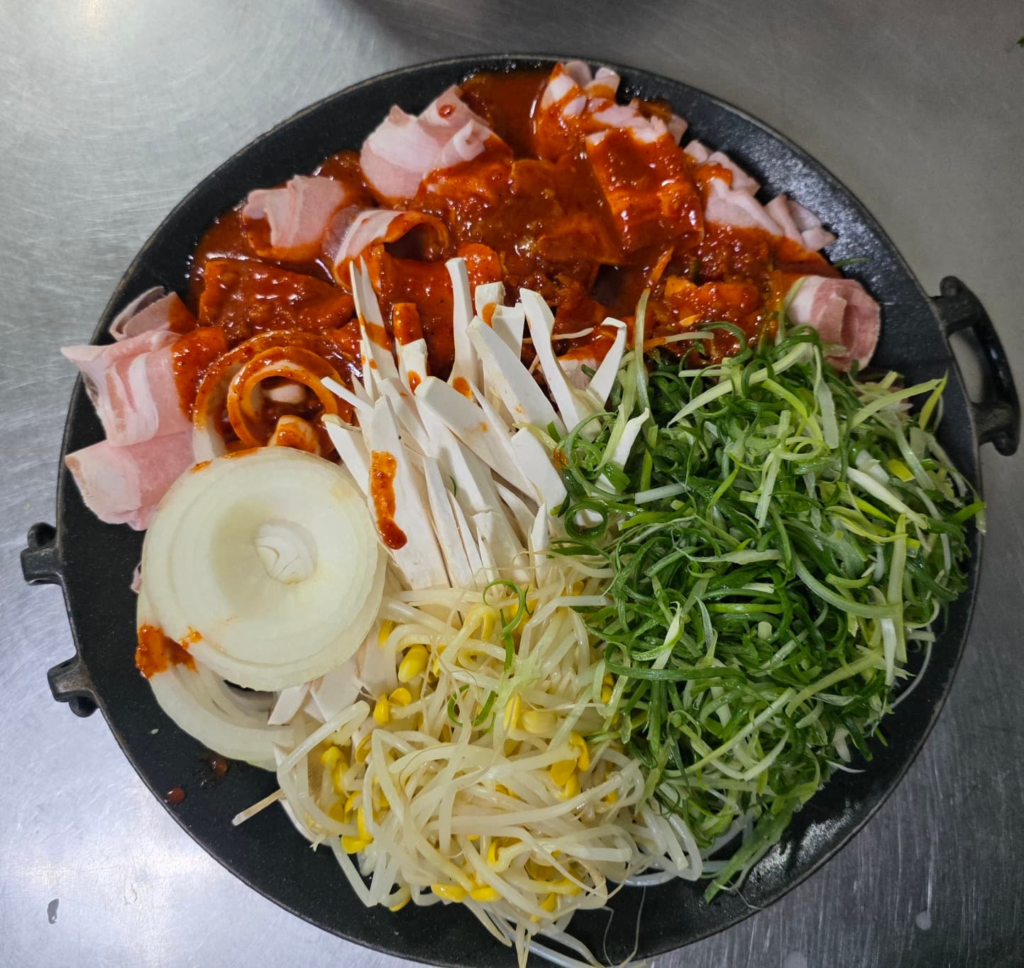 제주 돼지 두루치기